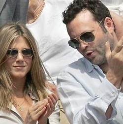 Jennifer Aniston Cari Tempat Sepi